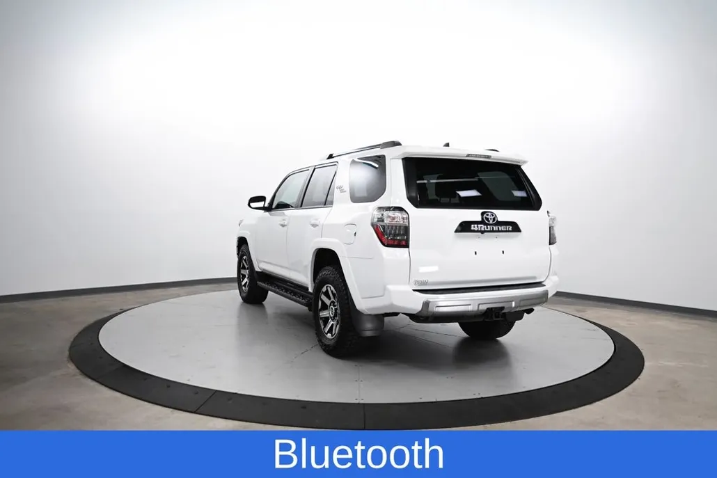 2021 Toyota 4Runner TRD Off-Road photo 1