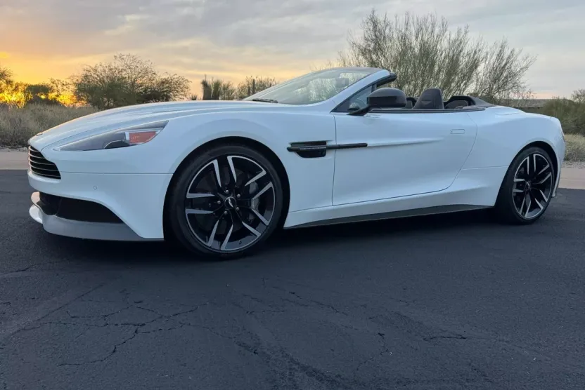 2015 Aston Martin Vanquish VH3 photo 1