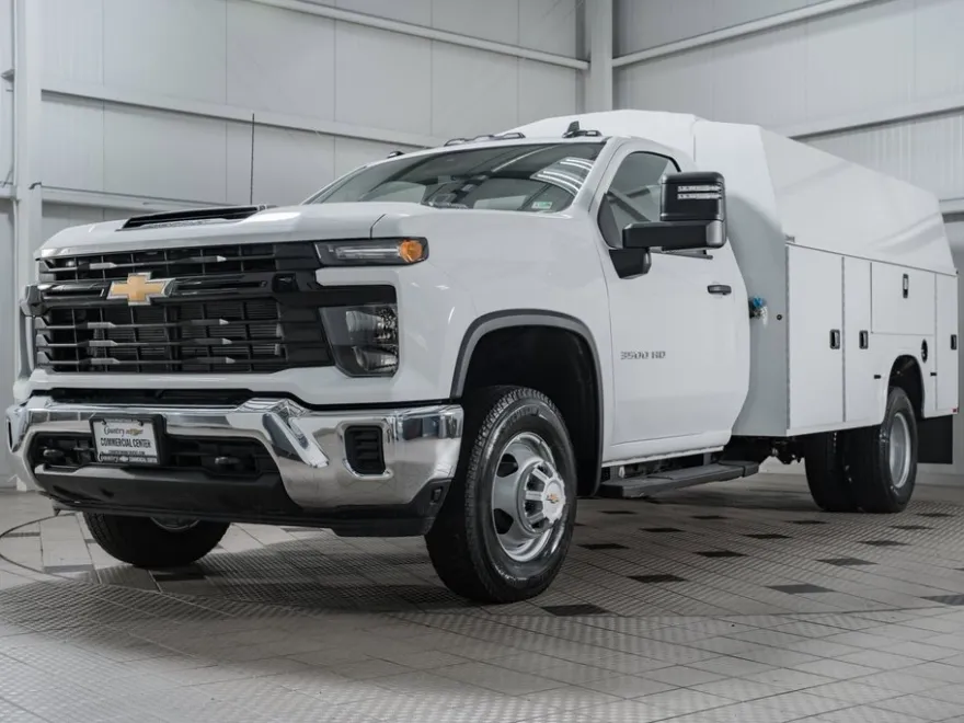 2025 Chevrolet Silverado 3500HD Work Truck photo 1