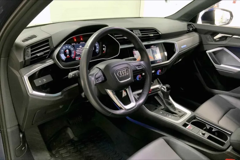 2022 Audi Q3 45 TFSI S line Premium photo 1