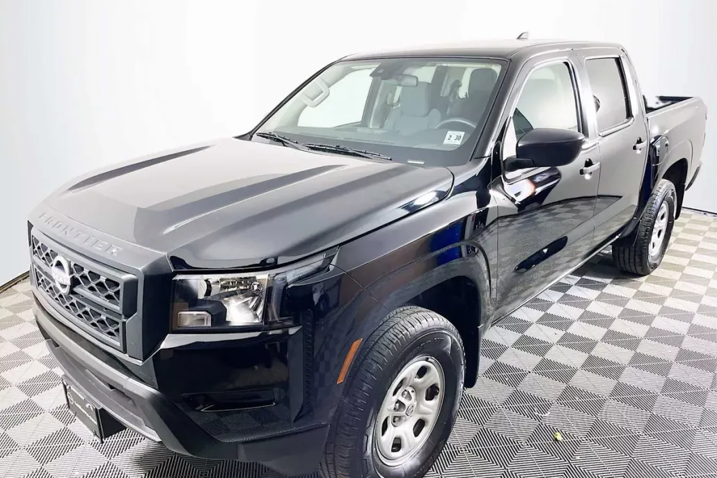 2024 Nissan Frontier S photo 1