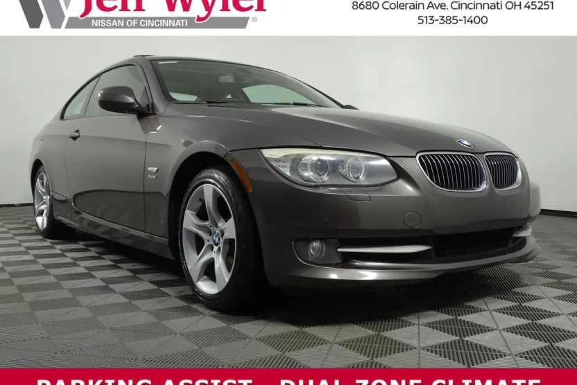 2011 Bmw 328i xDrive photo 1