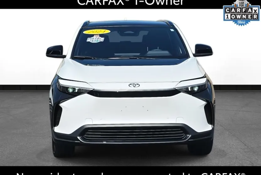 2024 Toyota bZ4X XLE photo 1