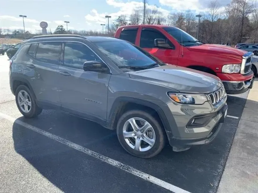 2024 Jeep Compass North Edition Latitude photo 1