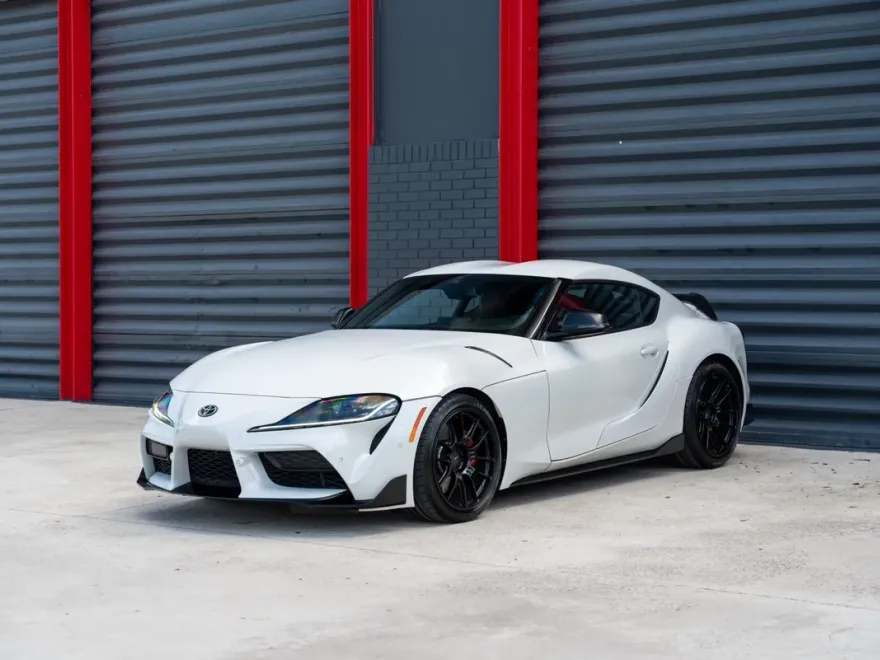 2021 Toyota Supra 3.0 photo 1