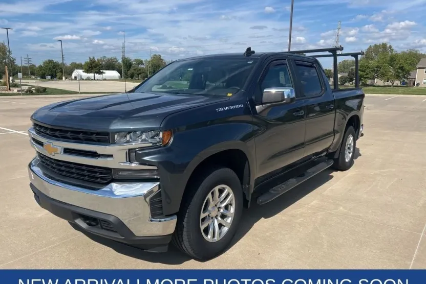 2020 Chevrolet Silverado 1500 LT photo 1