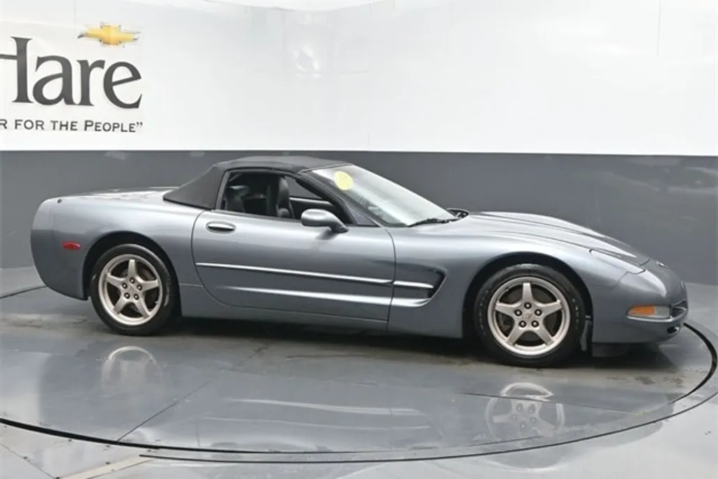 2004 Chevrolet Corvette Base Convertible photo 1