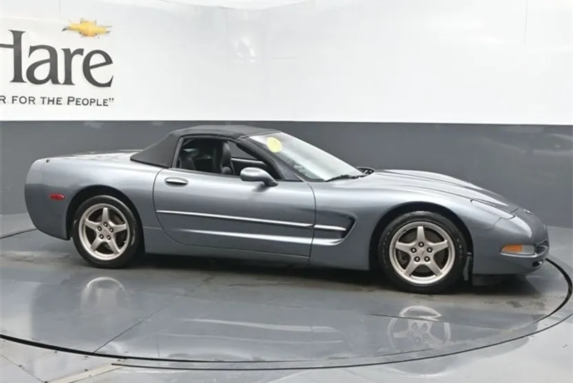 2004 Chevrolet Corvette Base Convertible photo 1