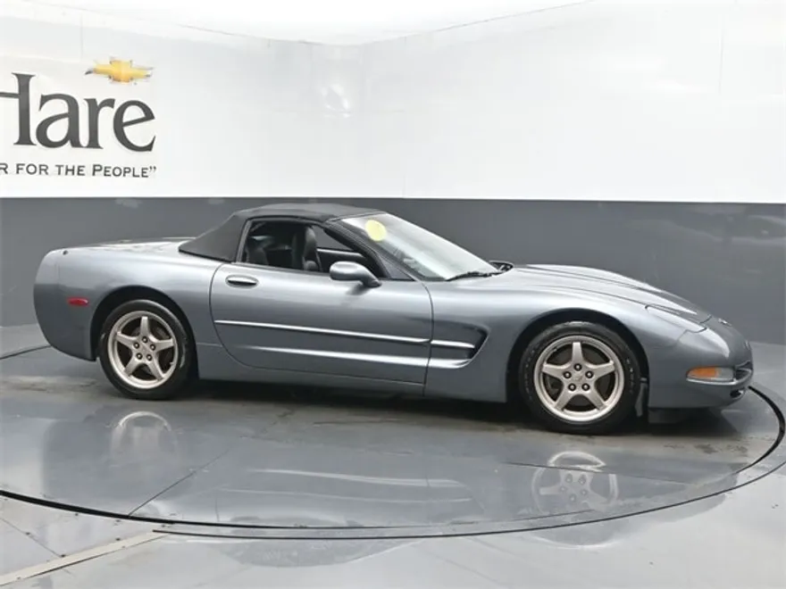 2004 Chevrolet Corvette Base Convertible photo 1