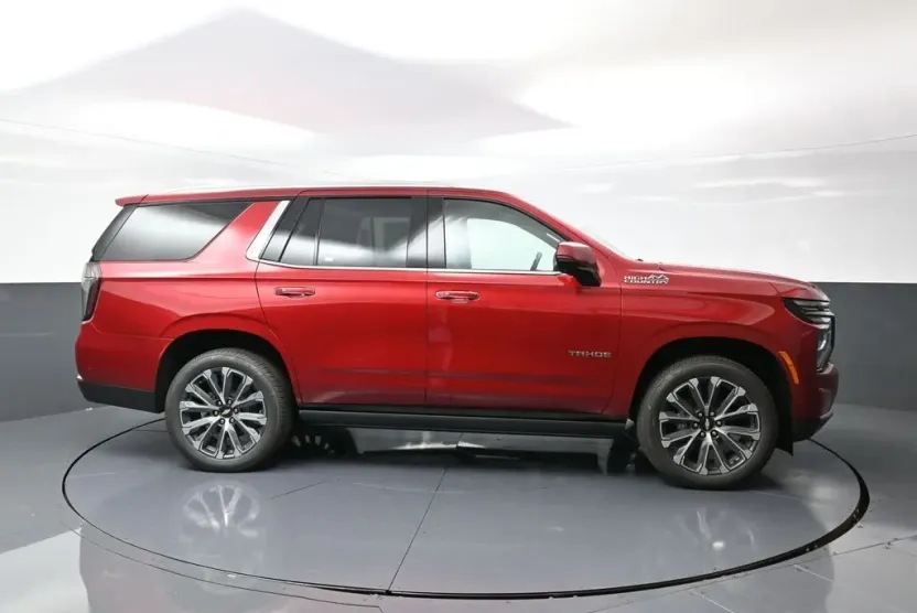 2025 Chevrolet Tahoe High Country photo 1