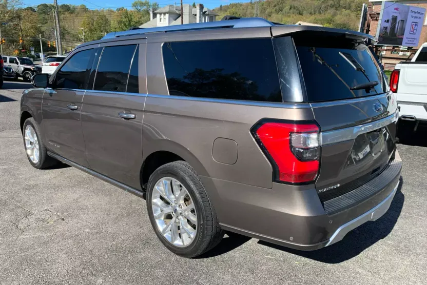 2018 Ford Expedition MAX Platinum photo 1