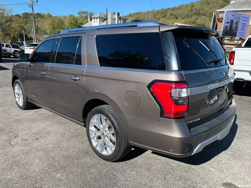 2018 Ford Expedition MAX Platinum photo 1