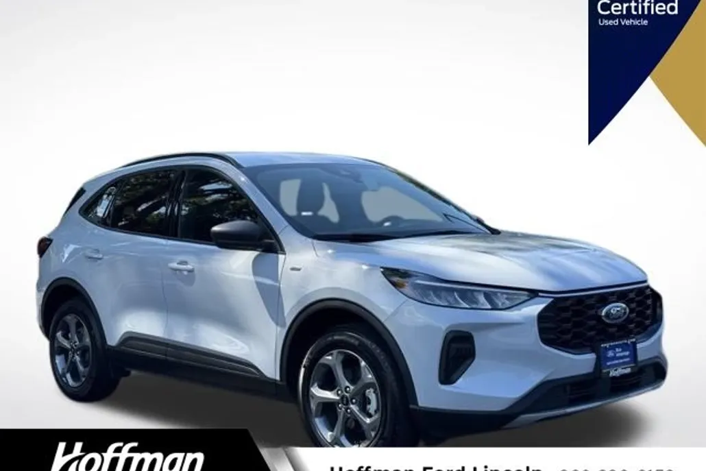 2025 Ford Escape ST-Line photo 1