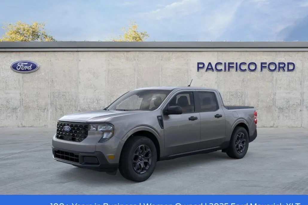 2025 Ford Maverick XLT photo 1