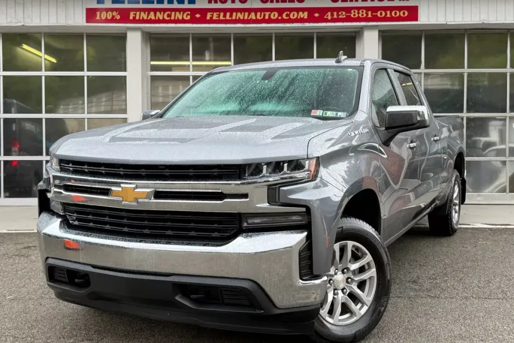 2020 Chevrolet Silverado 1500 LT photo 1