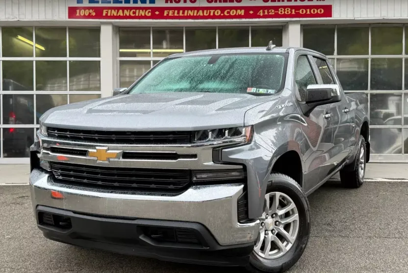 2020 Chevrolet Silverado 1500 LT photo 1