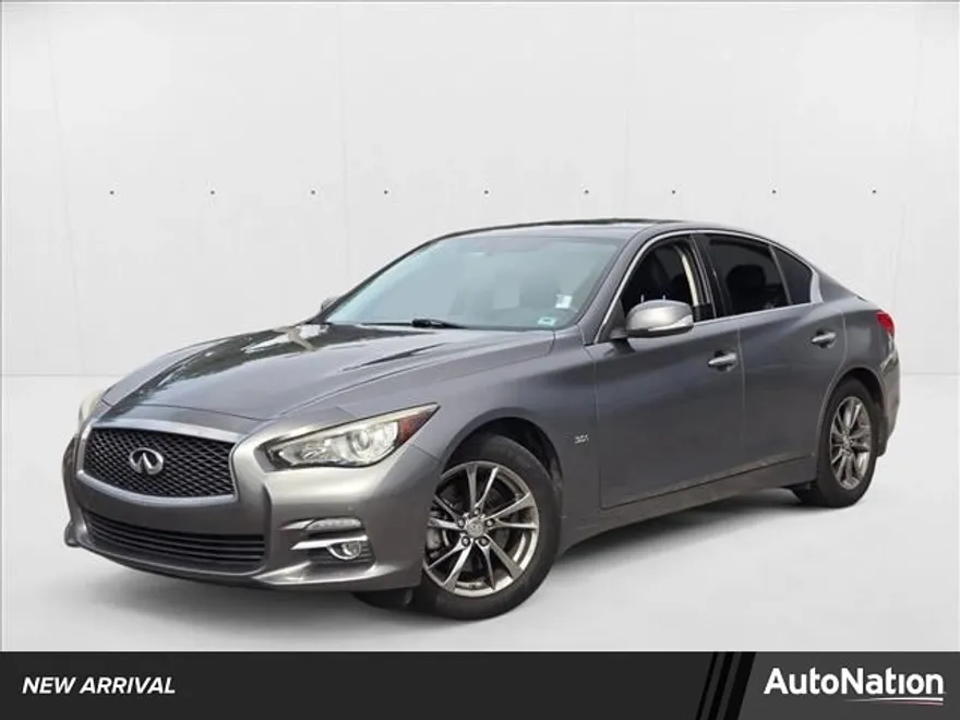 2017 Infiniti Q50 3.0t Signature Edition AWD photo 1