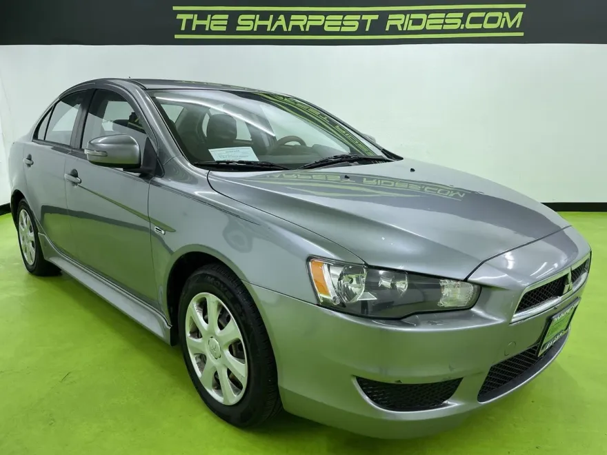 2015 Mitsubishi Lancer ES photo 1