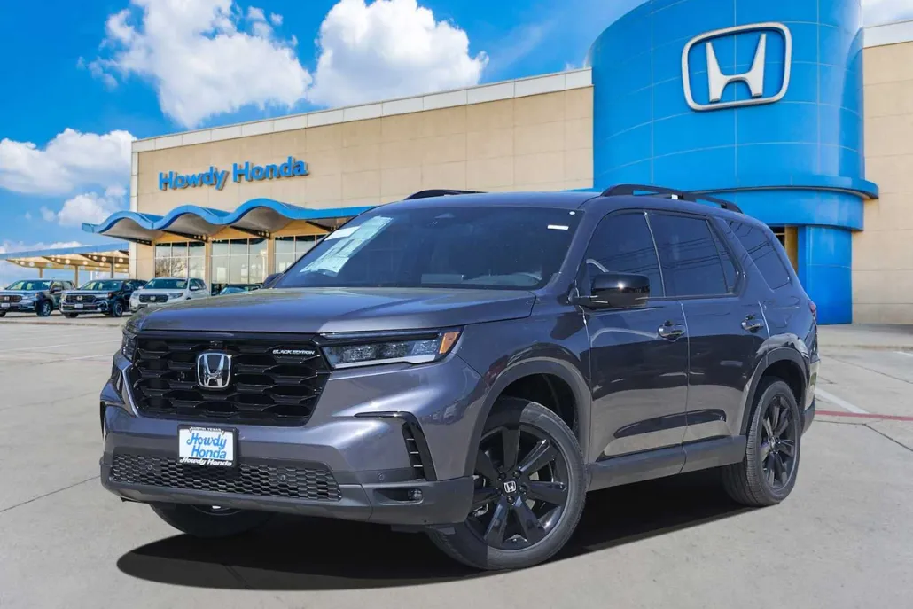 2025 Honda Pilot Black Edition photo 1