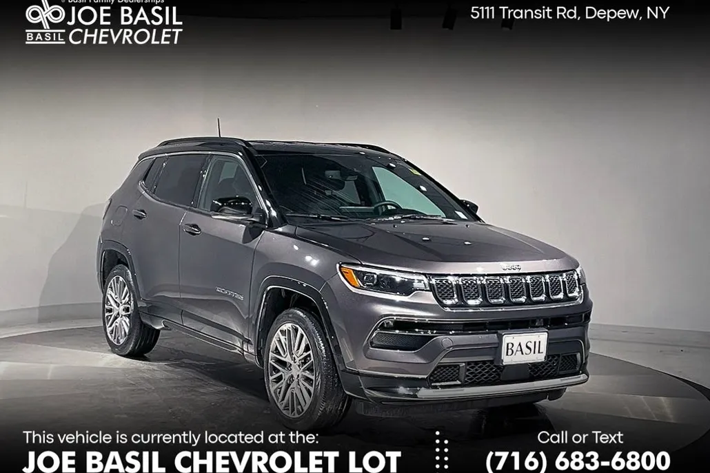 2023 Jeep Compass Limited photo 1