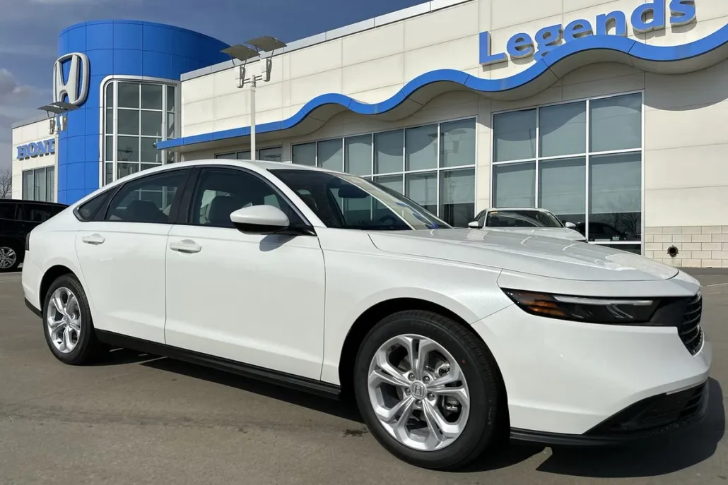 2025 Honda Accord LX photo 1