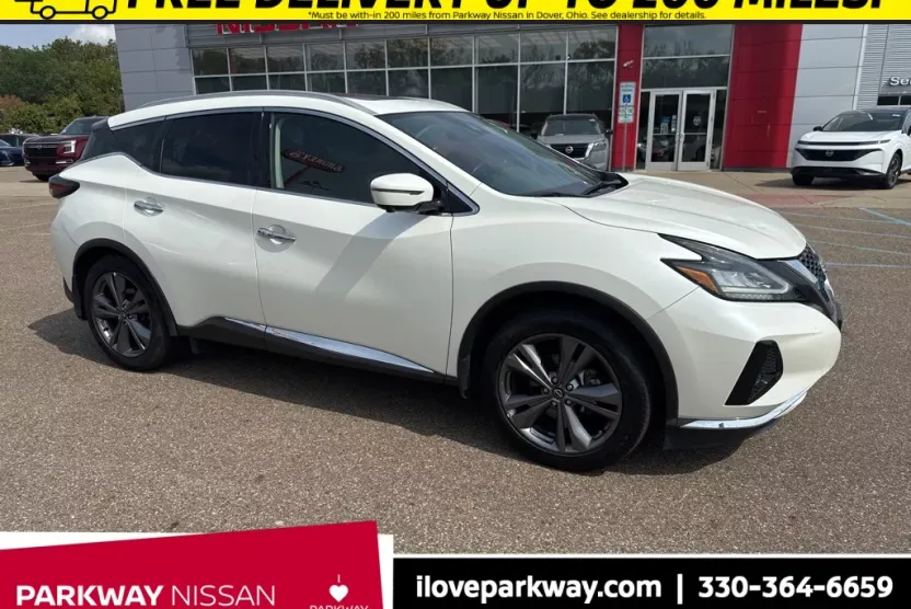 2023 Nissan Murano Platinum photo 1