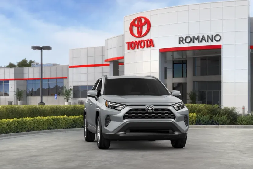 2025 Toyota RAV4 XLE photo 1