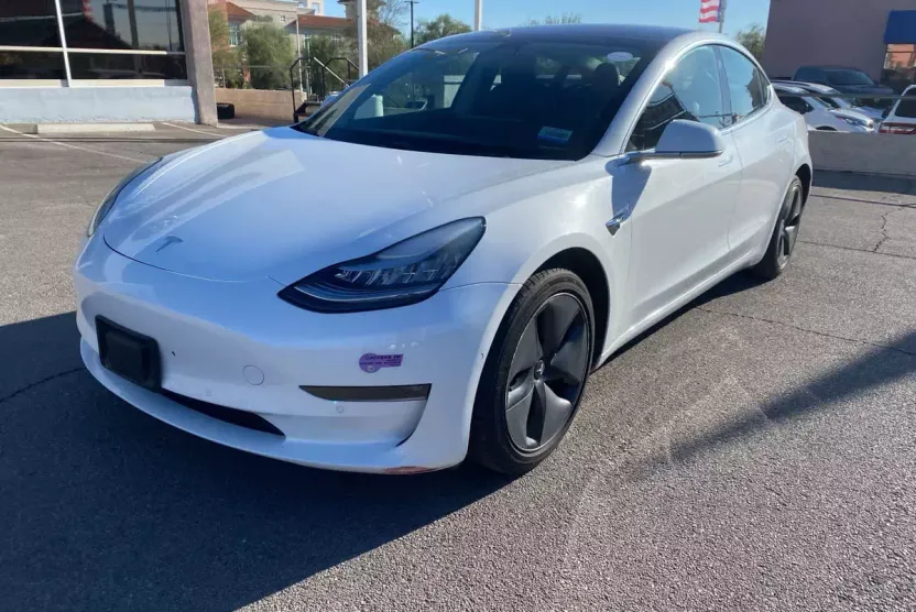 2018 Tesla Model 3 photo 1