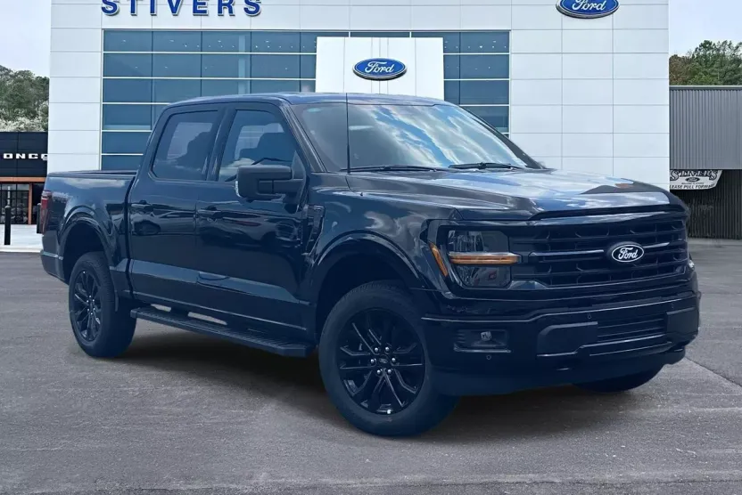 2025 Ford F-150 XLT photo 1