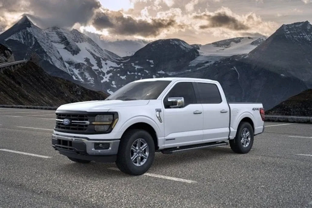 2025 Ford F-150 XLT photo 1