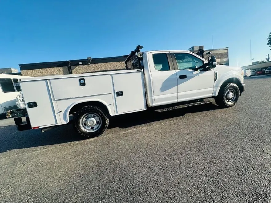 2020 Ford F-250 XL photo 1