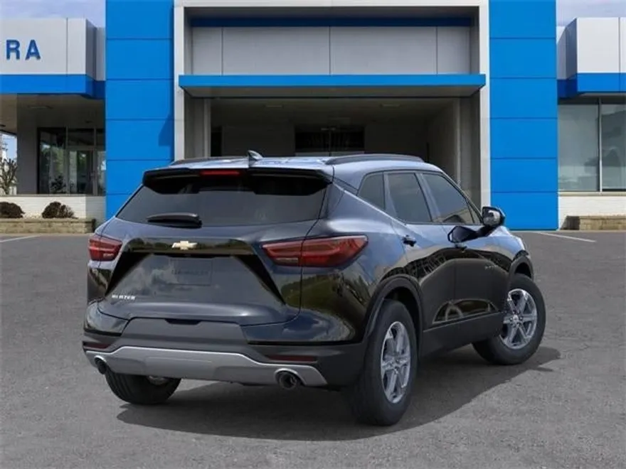 2025 Chevrolet Blazer 2LT photo 1