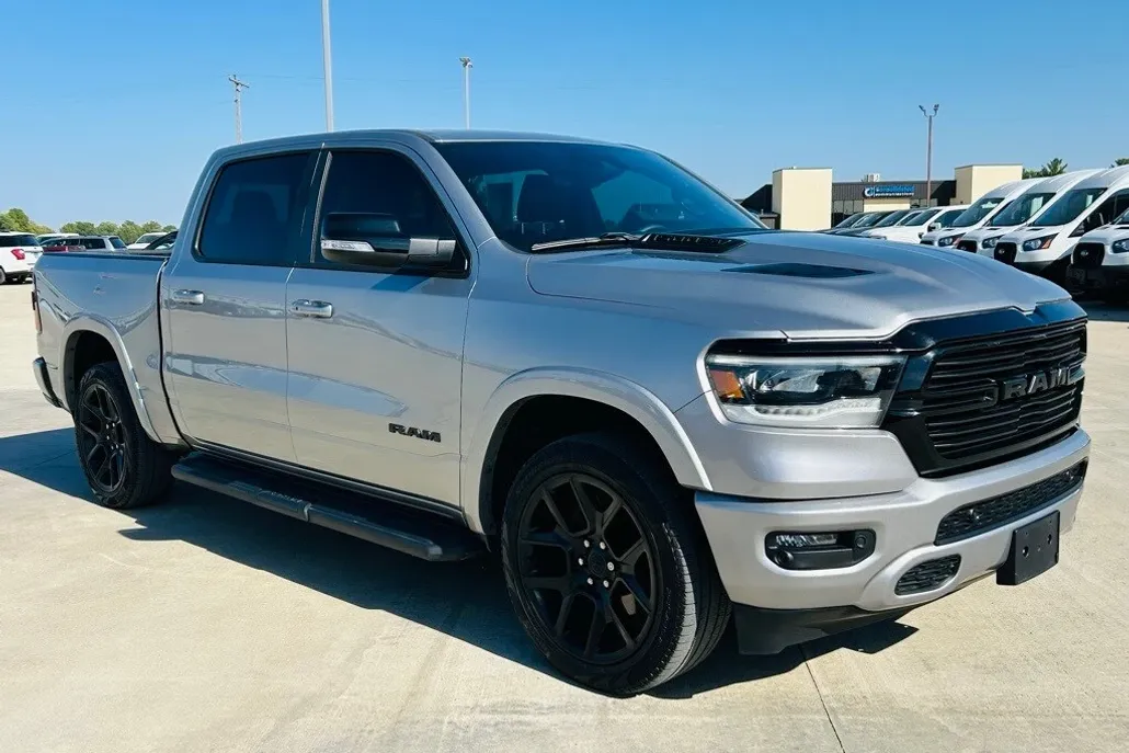 2022 Ram 1500 Laramie photo 1