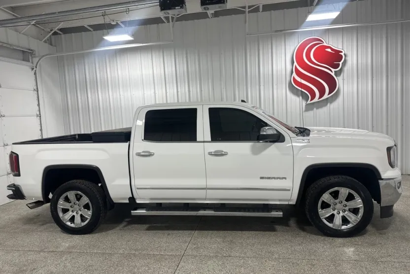 2018 Gmc Sierra 1500 SLT photo 1