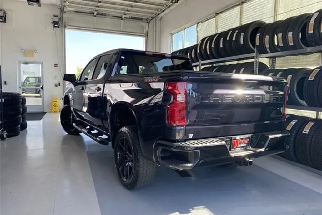 2024 Chevrolet Silverado 1500 Custom Trail Boss photo 1