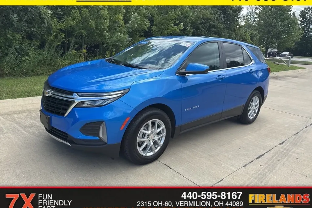 2024 Chevrolet Equinox LT photo 1