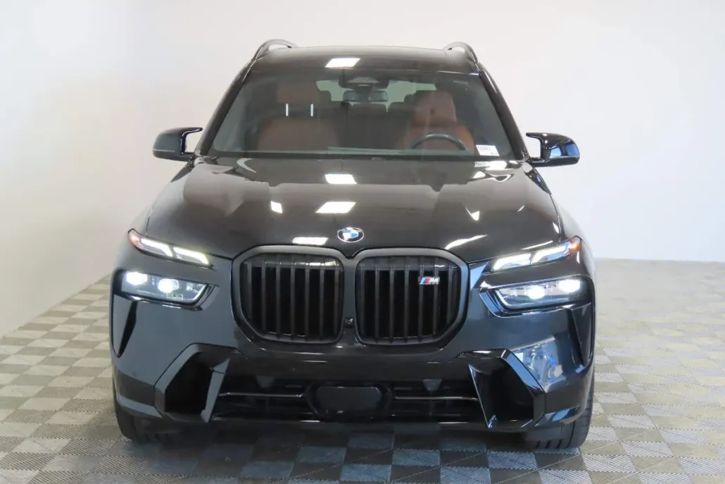 2023 Bmw X7 M60i photo 1