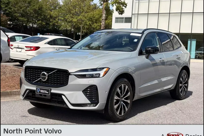 2025 Volvo XC60 B5 Plus photo 1