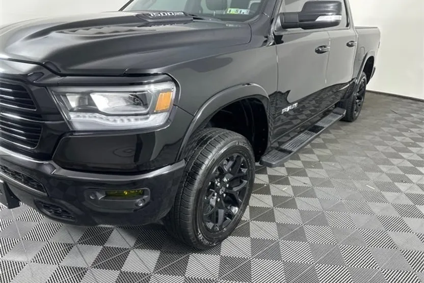 2020 Ram 1500 Laramie photo 1