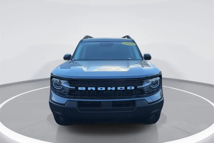 2025 Ford Bronco Sport Outer Banks photo 1