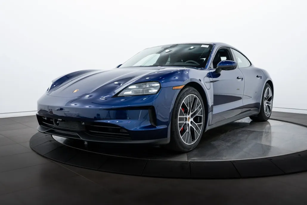 2025 Porsche Taycan 4S photo 1
