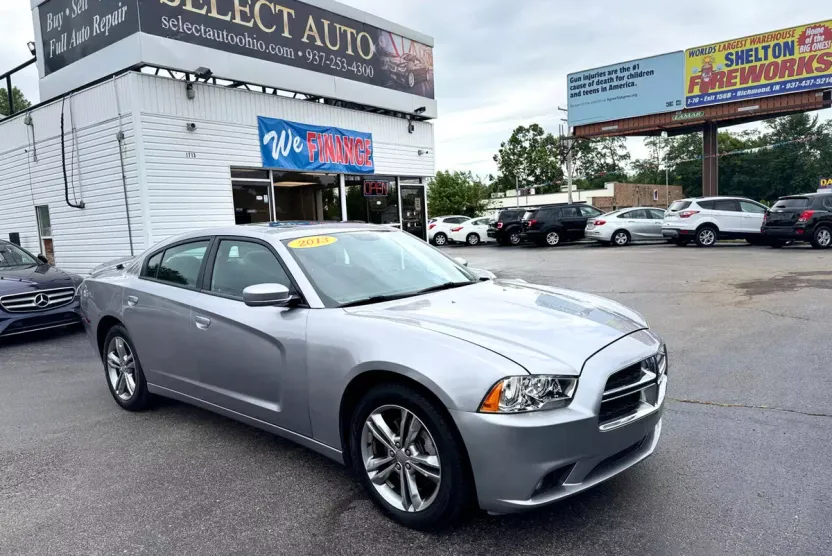 2013 Dodge Charger SXT AWD photo 1