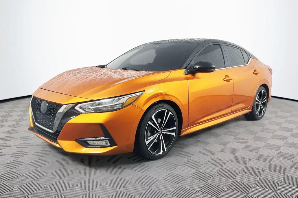2022 Nissan Sentra SR photo 1