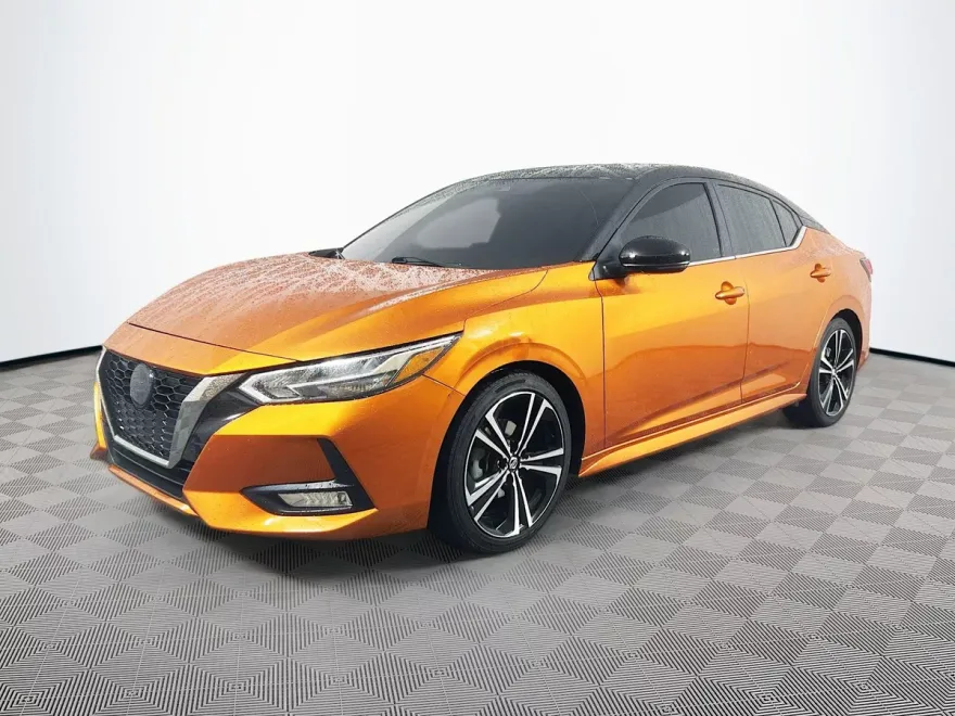 2022 Nissan Sentra SR photo 1