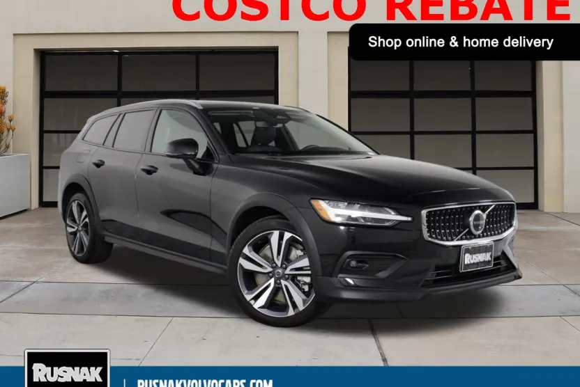 2025 Volvo V60 Cross Country B5 Plus photo 1