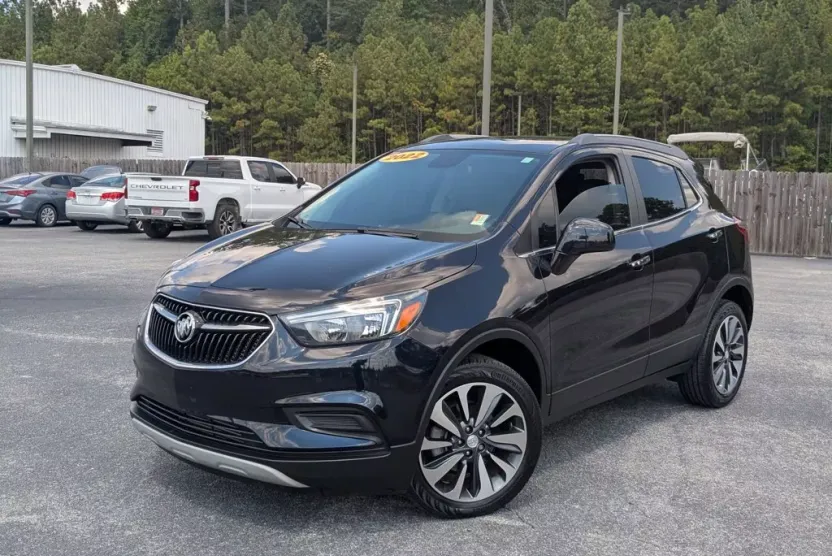 2022 Buick Encore Preferred photo 1