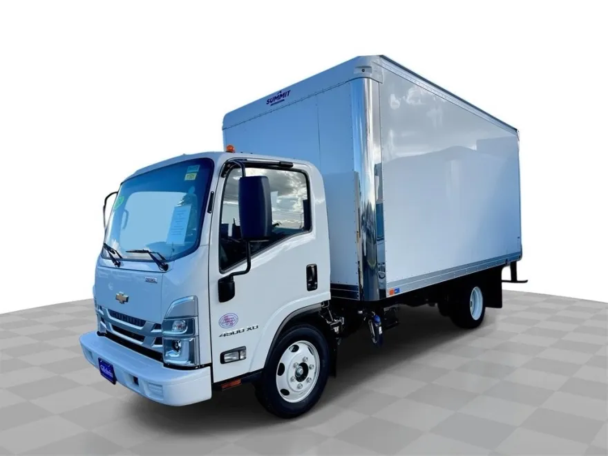 2024 Chevrolet Silverado 4500HD photo 1