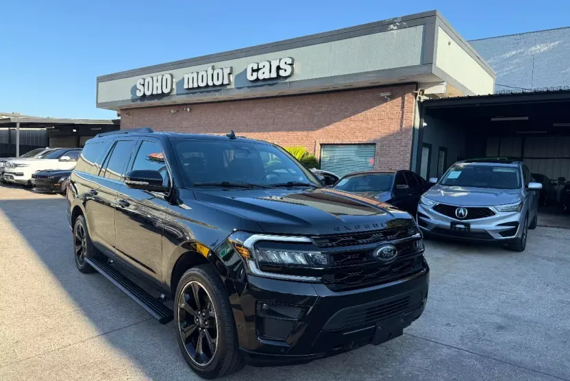2022 Ford Expedition MAX Limited photo 1