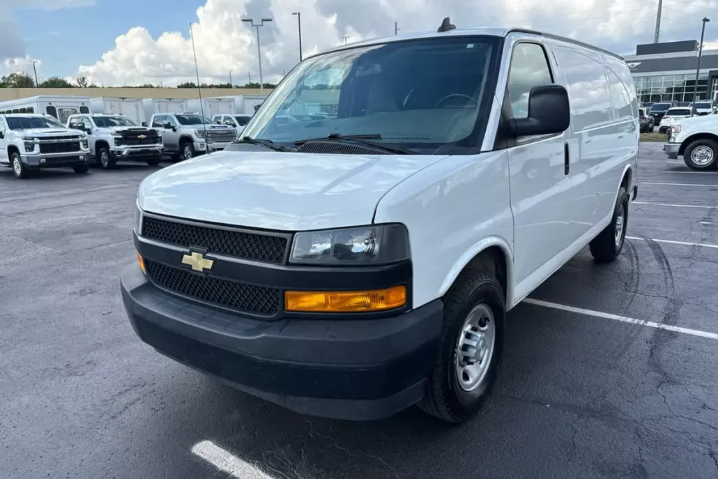 2021 Chevrolet Express 2500 Cargo photo 1