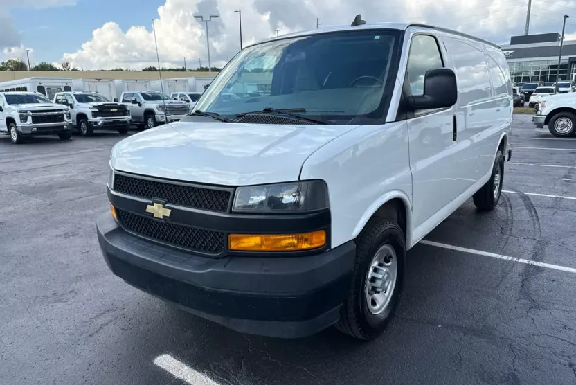 2021 Chevrolet Express 2500 Cargo photo 1